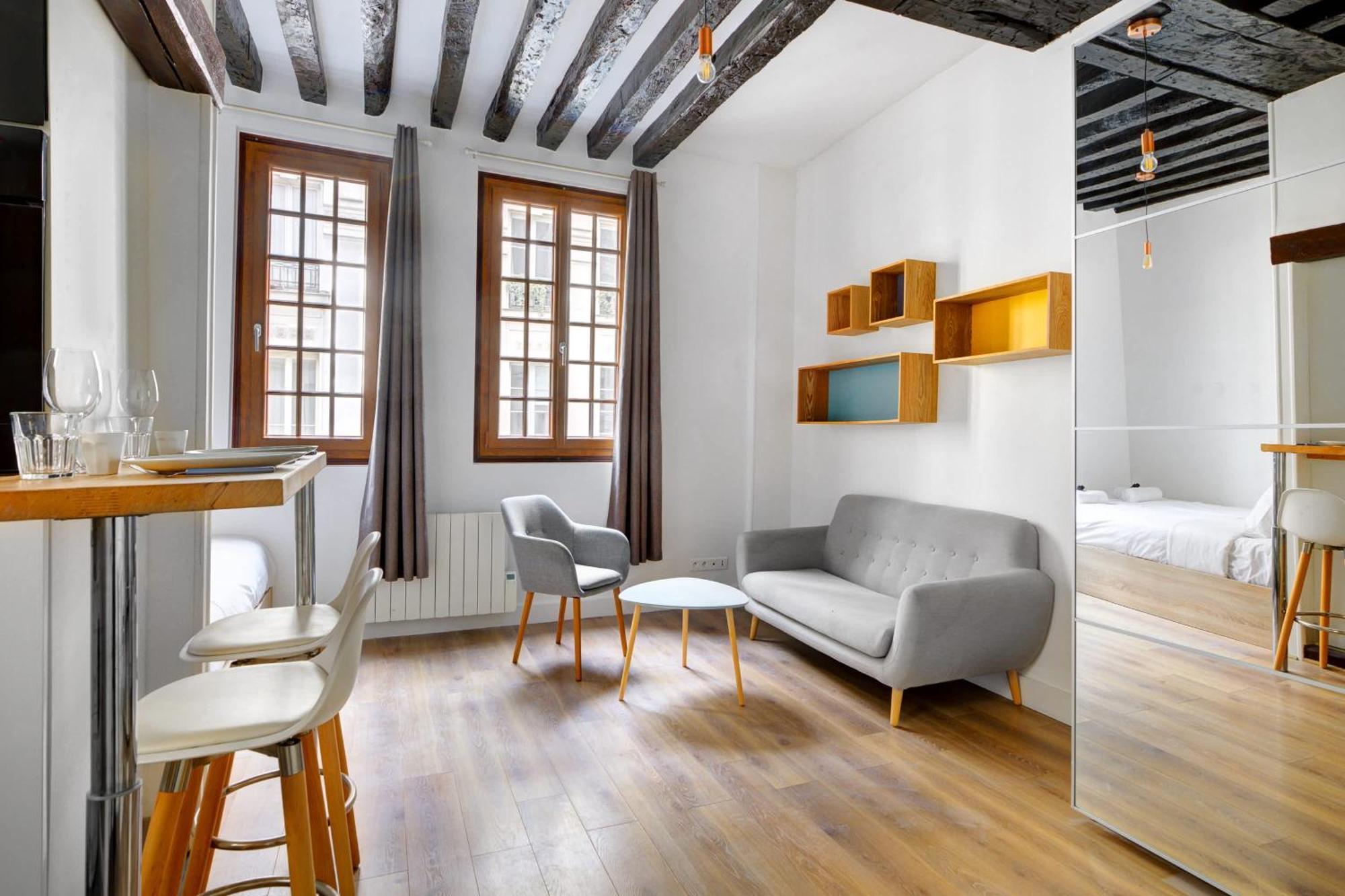 Apartment Luminous Flat In Le Marais *